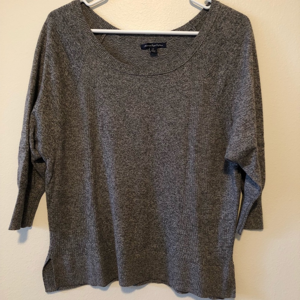 american eagle 3/4 sleeve sweater